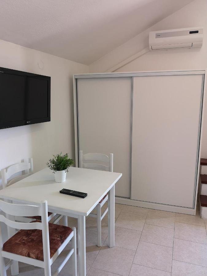 Apartmani Pilon ชเดรลาตซ์ ภายนอก รูปภาพ