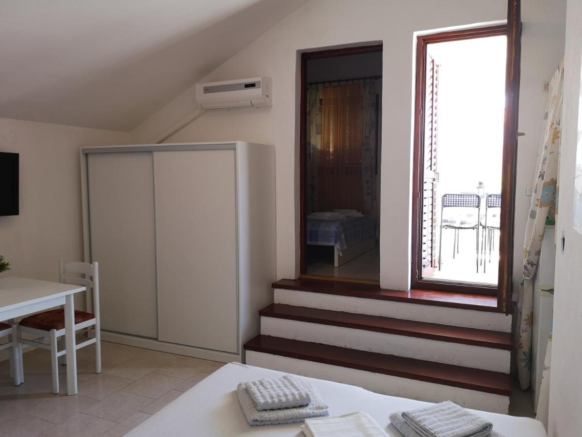 Apartmani Pilon ชเดรลาตซ์ ภายนอก รูปภาพ